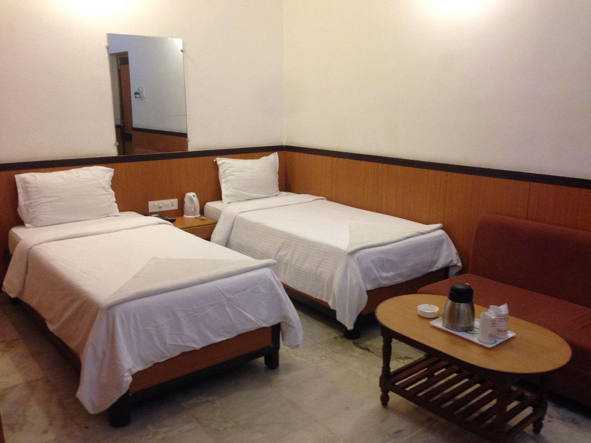 Niranjana Hotel Bodhgaya Værelse billede